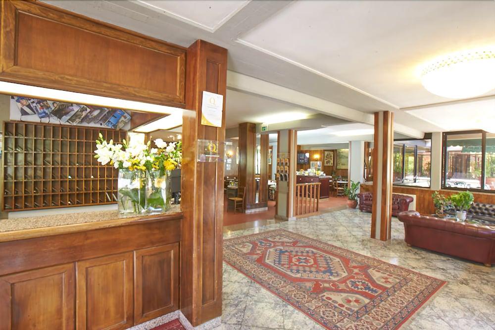 Hotel Lago Verde Serravalle Pistoiese Exterior photo