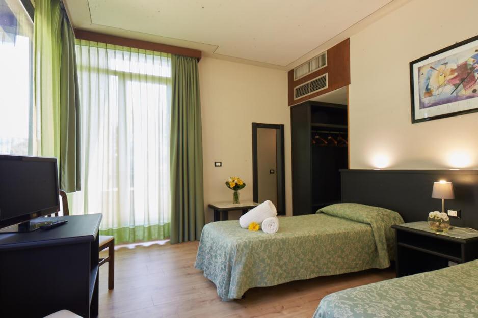 Hotel Lago Verde Serravalle Pistoiese Exterior photo
