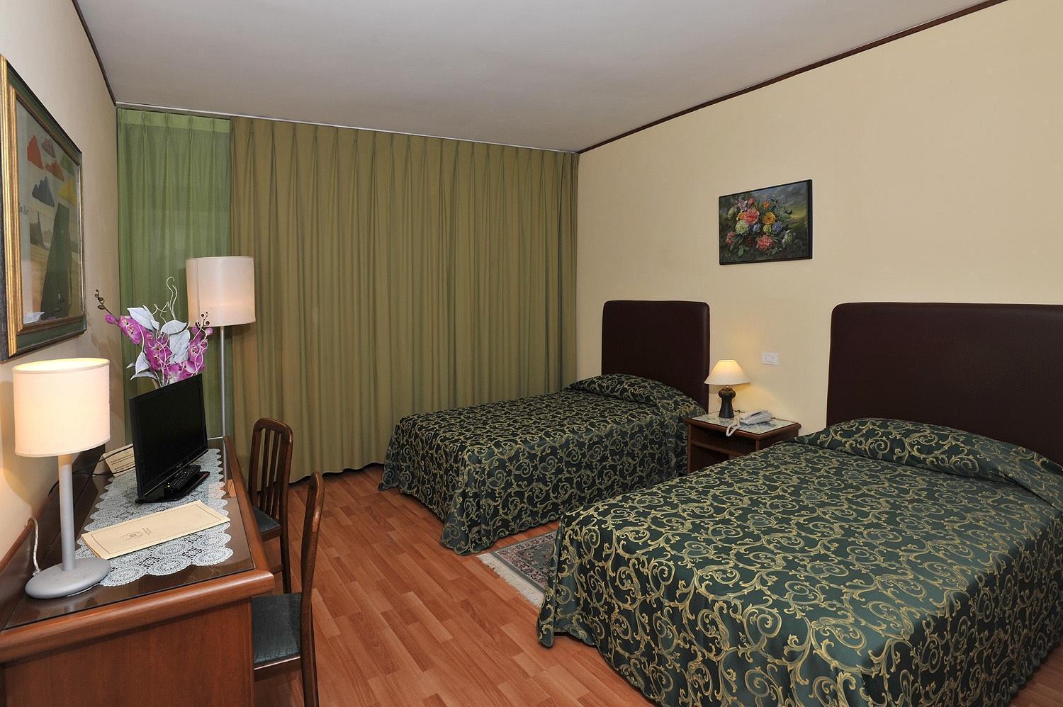 Hotel Lago Verde Serravalle Pistoiese Exterior photo