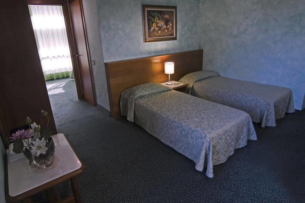 Hotel Lago Verde Serravalle Pistoiese Exterior photo